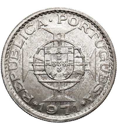 Makao. 5 Patacas 1971