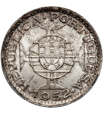 Makao. 5 Patacas 1952