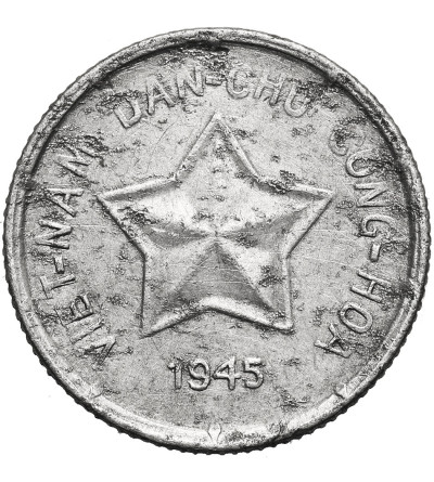 Wietnam Północny, Republika Demokratyczna (1945–1976). 20 Xu 1945