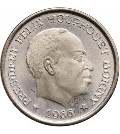 Wybrzeże Kości Słoniowej. 10 franków 1966 - Proof