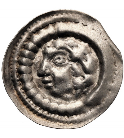 Hungary. Béla III 1172-1196 or Béla IV 1235-1270. Denar / Brakteat no date