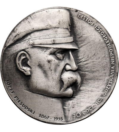 Polska, PRL (1952–1989). Mały medal 1988 (40 mm), 70. Rocznica Odzyskania przez Polskę Niepodległości, Józef Piłsudski