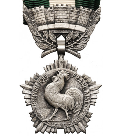 Francja. Srebrny medal honorowy dla departamentów i gmin (Médaille d'Honneur Départementale et Communale d'argent)