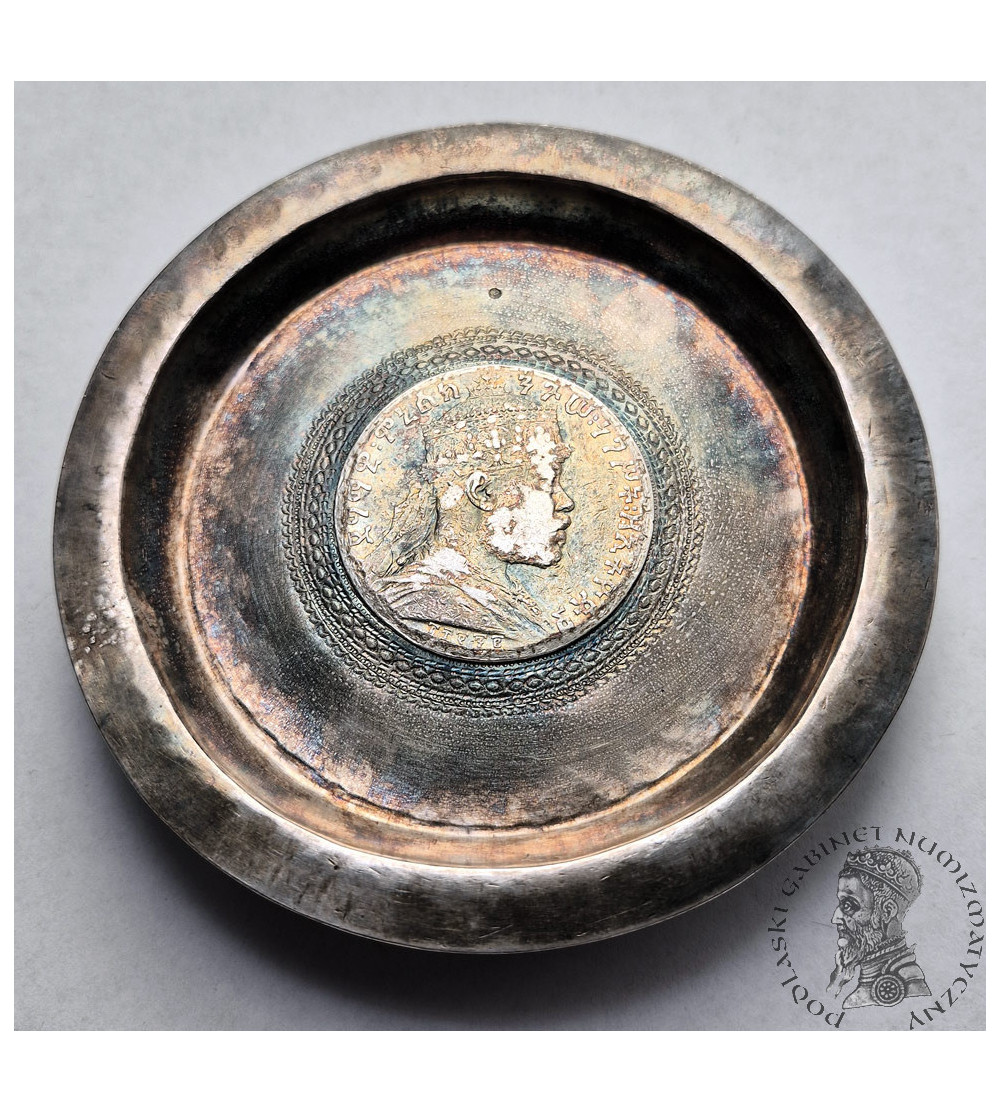 Ethiopia, Menelik II (1889-1913). Silver bowl / saucer with a 1 Birr coin, EE 1892 / 1900 AD