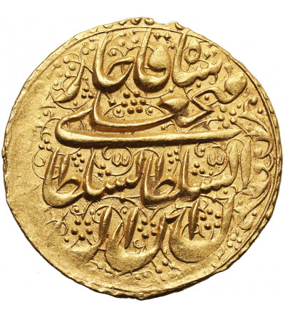 Iran / Persia. Qajars Dynasty. Fath Ali Shah, AH 1212-1250 / 1797-1834 AD. AV Toman, AH 1233 / 1817/18 AD, Yazd Mint