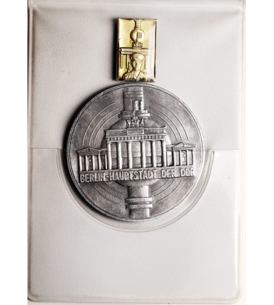 Niemcy, Republika Demokratyczna (NRD/DDR). Medal i przypinka Narodowa Armia Ludowa Komenda Miejska Stolicy NRD